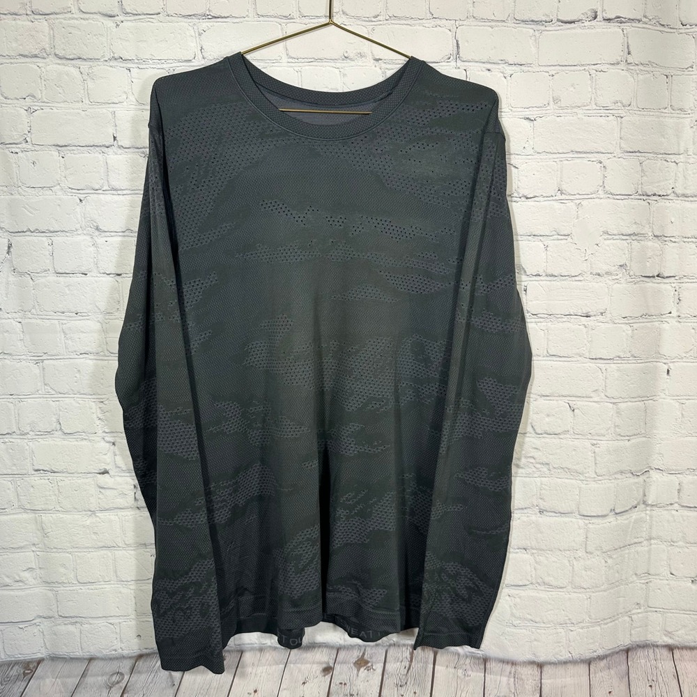 Lululemon Metal Vent Tech Long Sleeve‎ Shirt Mens Large Camo Grey Training Top